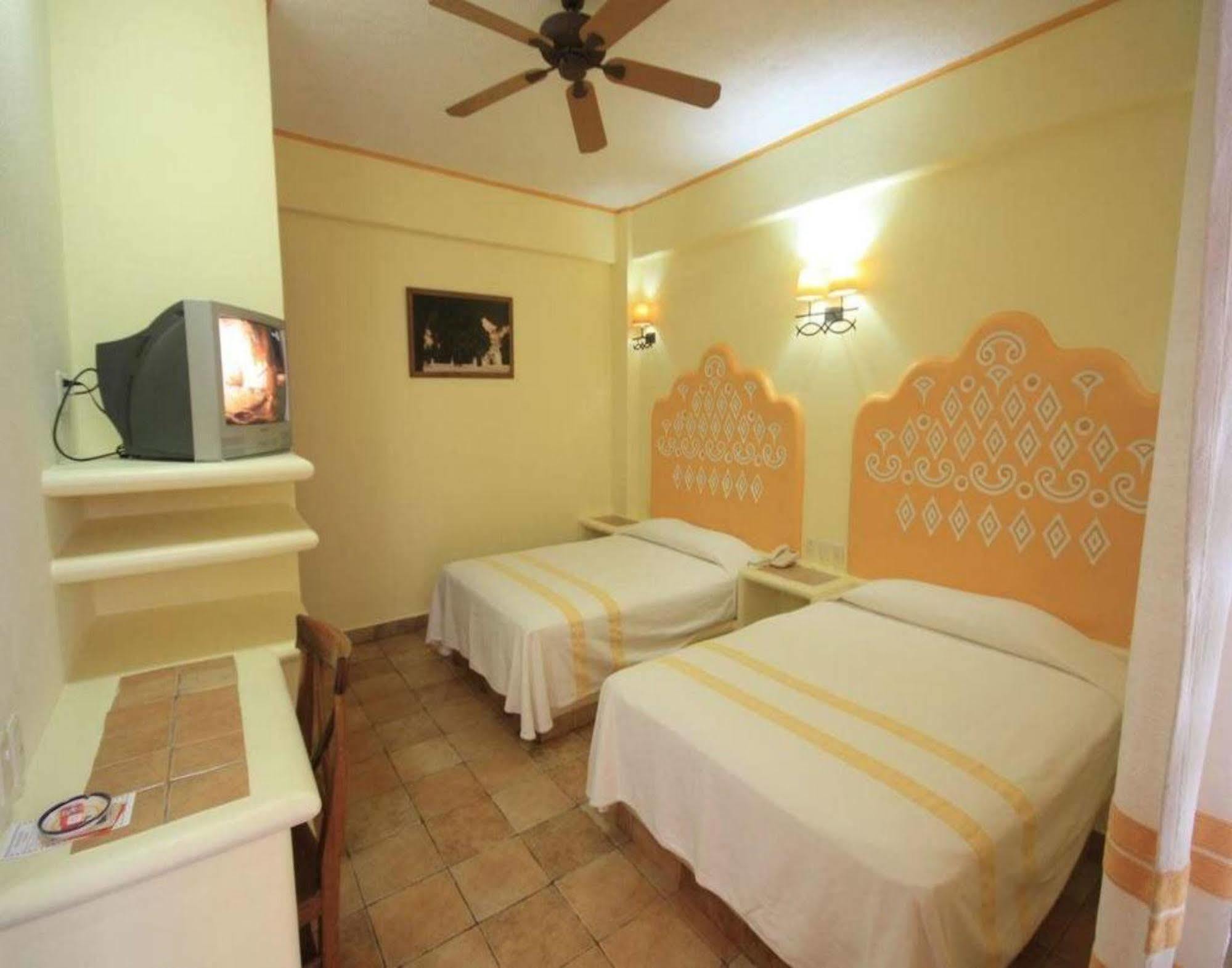 Hotel Maria Mixteca 산타크루즈휴에튤코 외부 사진